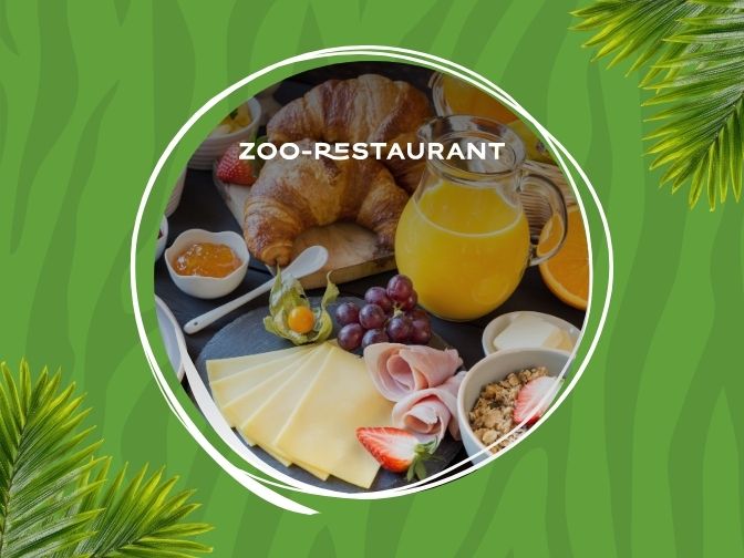 Neu! Sonntagsfrühstück im Zoo Collage-Motiv: Foto eine Frühstückstisches vor einem grünen Zebramuster