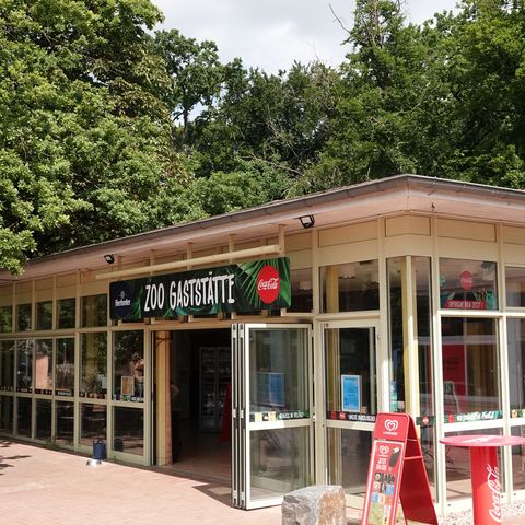Gaststätte im Zoo Osnabrück von außen.